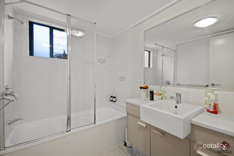 Property photo of 23/4 Grand Parade Parrearra QLD 4575