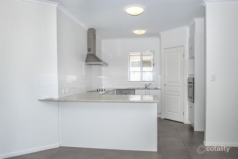 Property photo of 8 Ashburton Crescent Sippy Downs QLD 4556