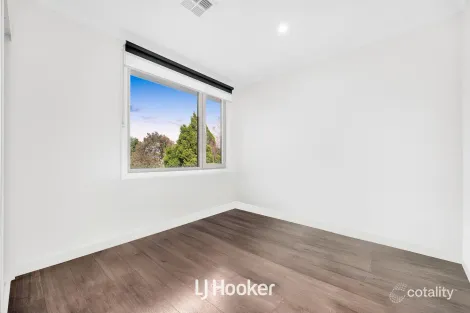 Property photo of 1A Wisteria Court Cranbourne North VIC 3977
