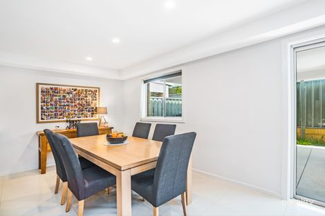 Property photo of 33 Rosemont Circuit Flinders NSW 2529