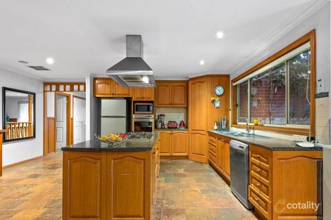 Property photo of 32 Augustus Drive Berwick VIC 3806