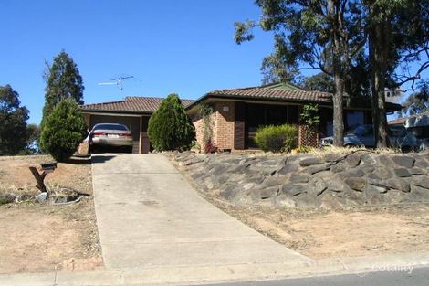 2 Autumnleaf Pde, St Clair, NSW 2759