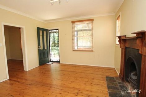 Property photo of 2/403 Rouse Street Tenterfield NSW 2372