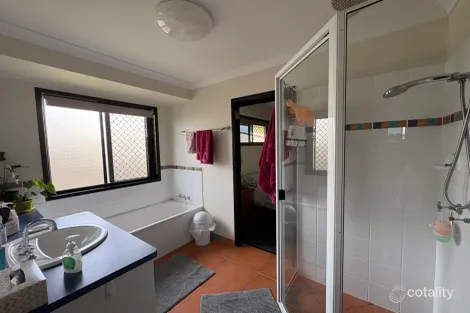 Property photo of 33 Wheeler Drive Glenella QLD 4740