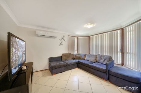 Property photo of 32 Pyramus Circuit Rosemeadow NSW 2560