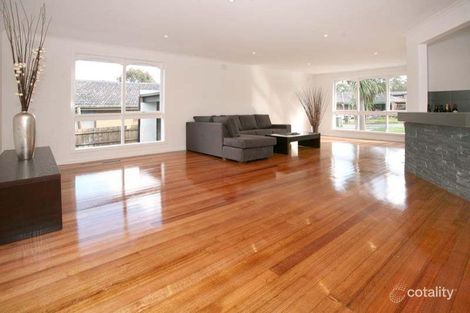 Property photo of 14 Winjallock Crescent Vermont South VIC 3133