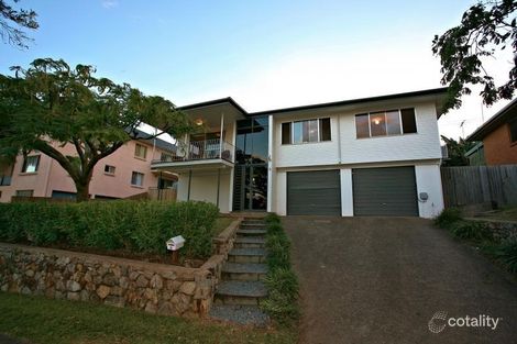 4 Honeysuckle St, Mansfield, QLD 4122