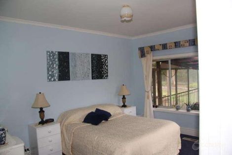 Property photo of 79 Racecourse Road Haddon VIC 3351