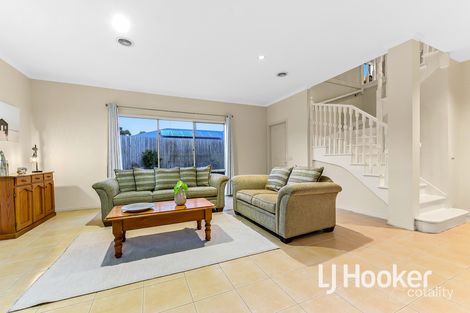 Property photo of 28 Sugar Bush Drive Lynbrook VIC 3975