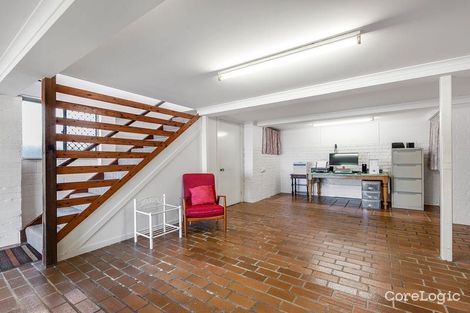 Property photo of 75 Mingera Street Mansfield QLD 4122