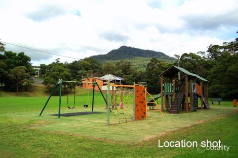 Property photo of 16 Avon Parade Mount Kembla NSW 2526