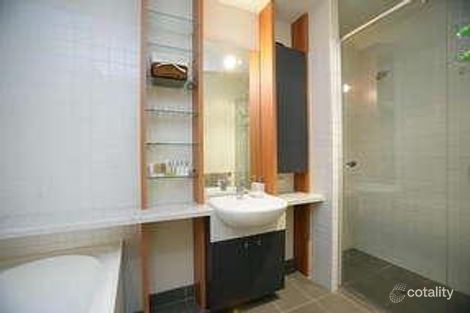 Property photo of 16/84 Trenerry Crescent Abbotsford VIC 3067