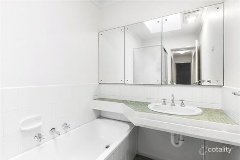 Property photo of 26 Kennealy Street Surrey Hills VIC 3127