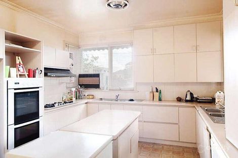 Property photo of 22 Crotonhurst Avenue Caulfield North VIC 3161