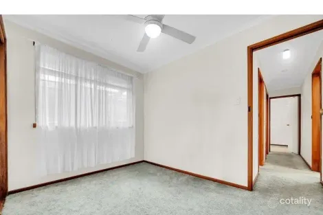 Property photo of 9 Gray Street Cranbourne North VIC 3977