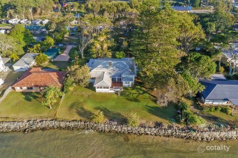 11 Biggs Ave, Beachmere, QLD 4510