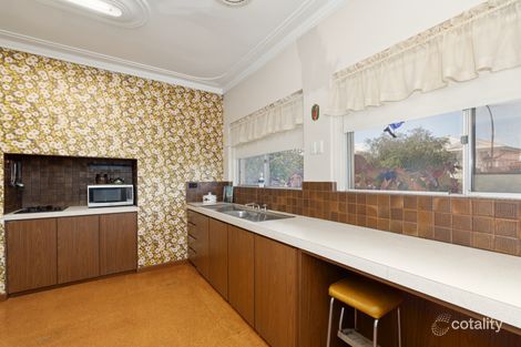 Property photo of 12 Unwin Crescent Salter Point WA 6152
