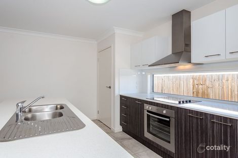 Property photo of 27 Cornforth Crescent Kirkwood QLD 4680