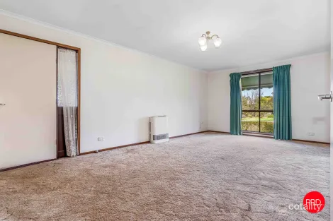 Property photo of 28 Burnside Street Eaglehawk VIC 3556
