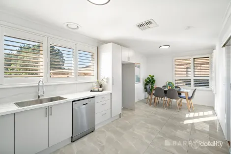 Property photo of 452 Grimshaw Street Bundoora VIC 3083