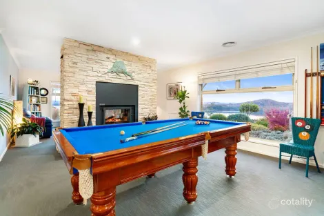 Property photo of 3 Eucalypt Drive Bellbridge VIC 3691