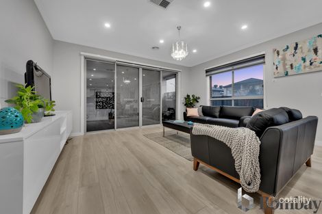 Property photo of 2 Kangaroo Road Craigieburn VIC 3064