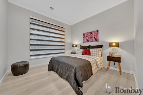 Property photo of 2 Kangaroo Road Craigieburn VIC 3064