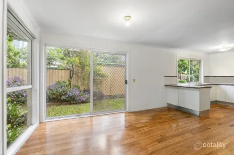 Property photo of 43 Studio Drive Oxenford QLD 4210