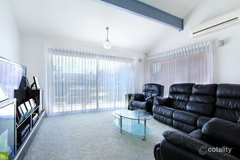 Property photo of 35 Shipton Crescent Mount Warrigal NSW 2528