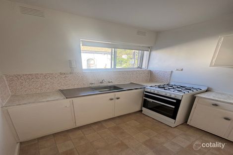 Property photo of 2/18 Robe Street St Kilda VIC 3182