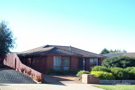 Property photo of 12 Pirra Place Narre Warren VIC 3805