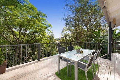 Property photo of 31 Buckland Street Holland Park West QLD 4121