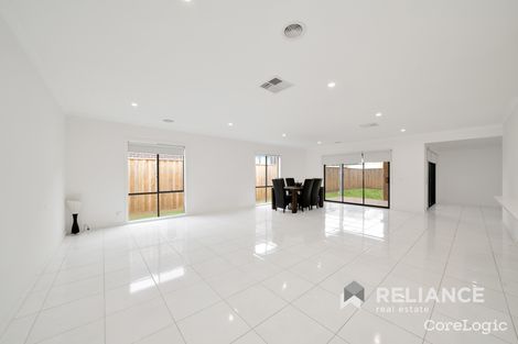 Property photo of 16 Heyfield Drive Truganina VIC 3029