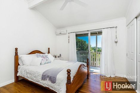 Property photo of 36 Yamble Drive Ocean Shores NSW 2483