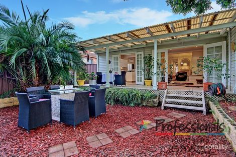 15 Holley Rd, Beverly Hills, NSW 2209