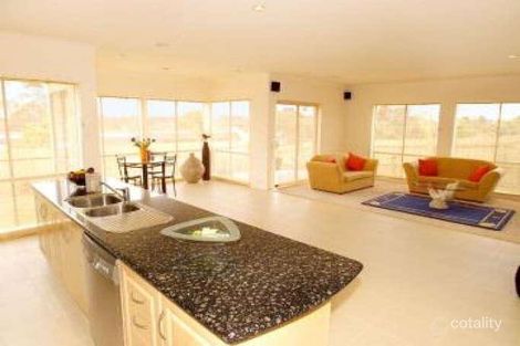 Property photo of 28 Stanley Drive Doncaster VIC 3108