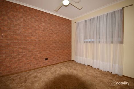 Property photo of 2/465 Bownds Street Lavington NSW 2641