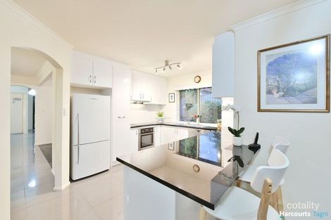 Property photo of 7 Honeyeater Crescent Flagstaff Hill SA 5159