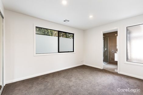 Property photo of 2/5 Garden Street Ringwood VIC 3134