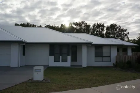 2/33 Warilla View, Blacks Beach, QLD 4740