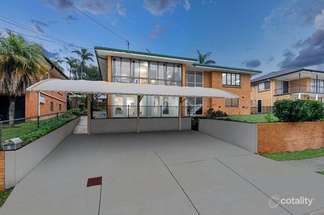 8 Valentia St, Mansfield, QLD 4122