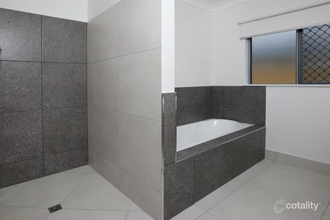 Property photo of 31 Noipo Crescent Redlynch QLD 4870