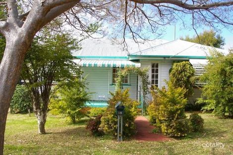 18 Hillside St, Newtown, QLD 4350