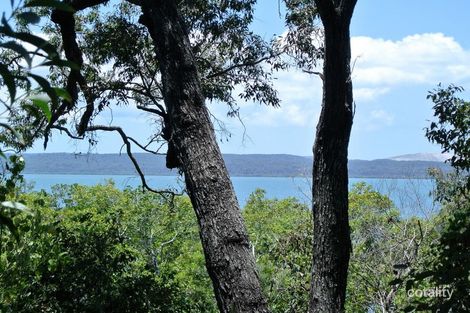 23 Blue Bay Cres, Macleay Island, QLD 4184