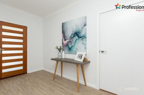 Property photo of 16 Cunjegong Loop Gobbagombalin NSW 2650