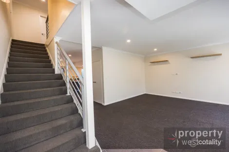Property photo of 12 Orenco Bend Clarkson WA 6030