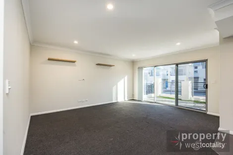 Property photo of 12 Orenco Bend Clarkson WA 6030