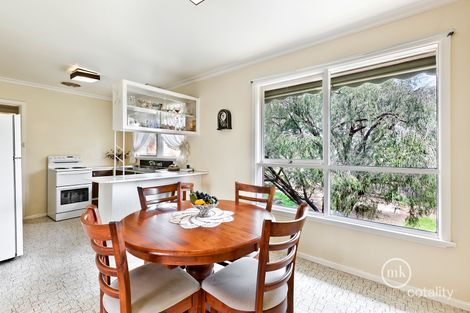 Property photo of 11 Sharpes Road Watsonia North VIC 3087