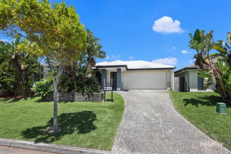 Property photo of 5 Beaumont Drive Pimpama QLD 4209