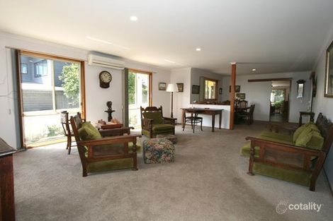 Property photo of 1 Parrakoola Way Cowes VIC 3922
